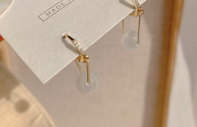 Γυναικεία σκουλαρίκια με μαργαριτάρι μενταγιόν και διακοσμητικές πέτρες