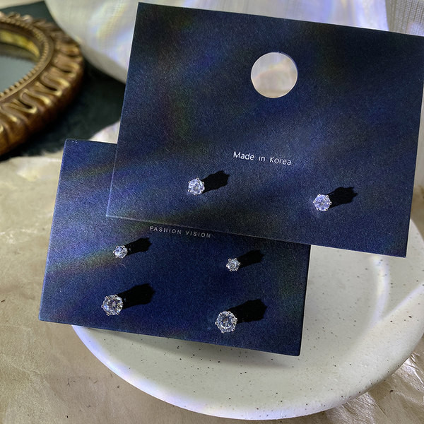 Moderne ženske naušnice u dva modela