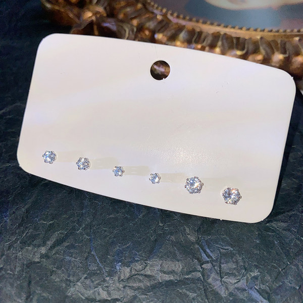 Moderne ženske naušnice u dva modela