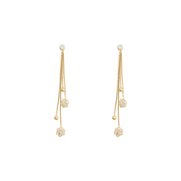 Дамски обеци с камъни в златист цвят 