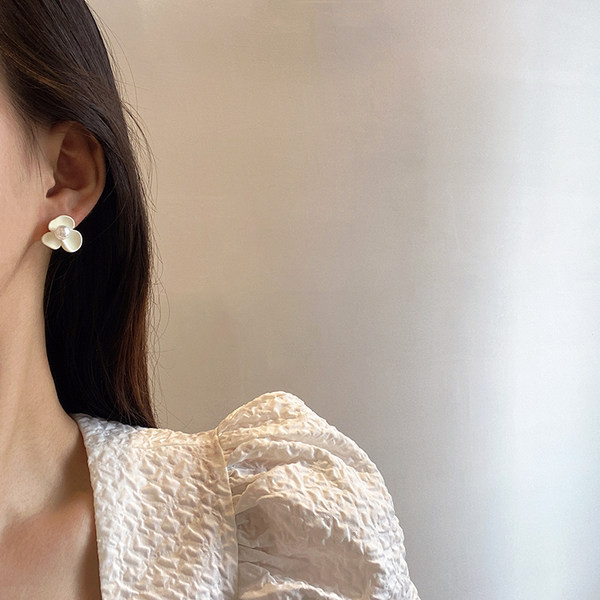 Ženske naušnice - dva modela