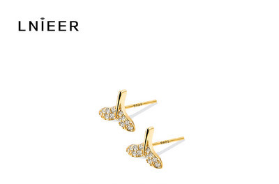 Γυναικεία μοντέρνα σκουλαρίκια με πέτρες σε δύο χρώματα