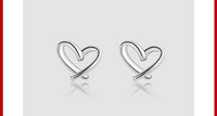 Γυναικεία σκουλαρίκια σε σχήμα καρδιάς
