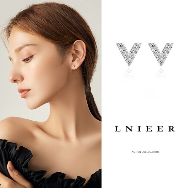 Дамски обици с камъни - два цвята