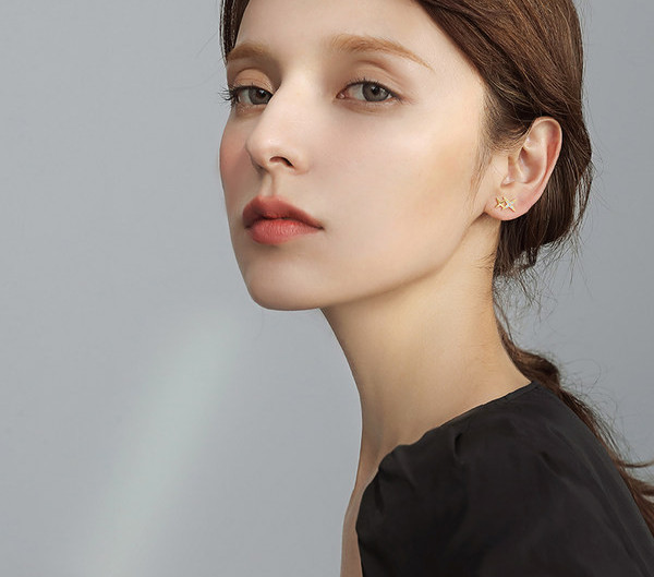 Ежедневни  обеци с декоративни камъни за жени