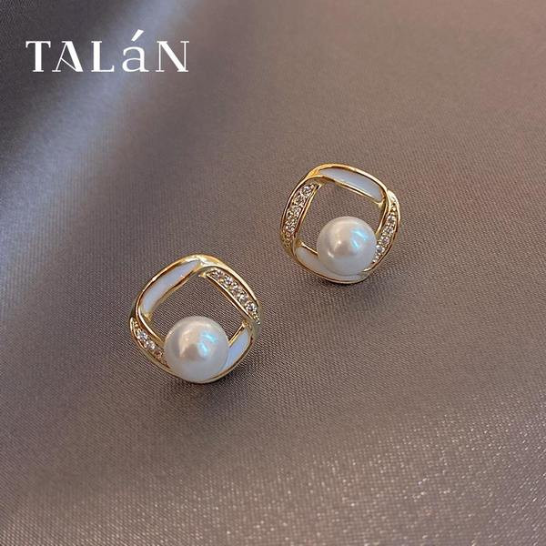 Male ženske naušnice zlatne boje sa biserima i kamenčićima