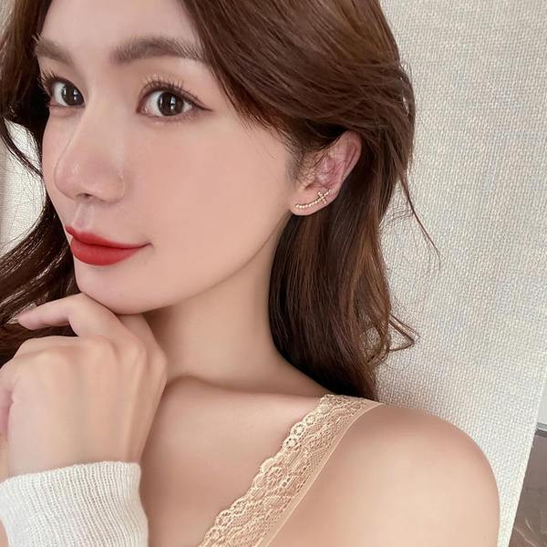 Moderne ženske naušnice sa ukrasnim kamenčićima - jedan komad