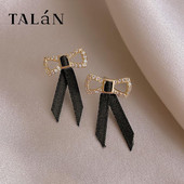 Ženske naušnice u obliku trake sa kamenčićima