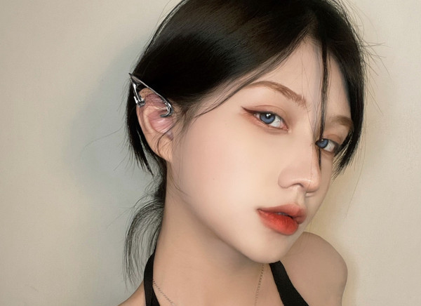 Модерни дамски обеци от стомана в сребрист цвят