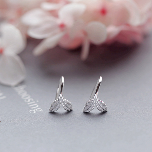 Γυναικεία κομψά σκουλαρίκια με πέτρα