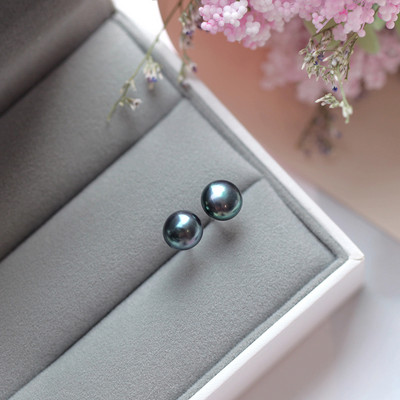 Μοντέρνα  σκουλαρίκια με πέρλες σε τρία χρώματα