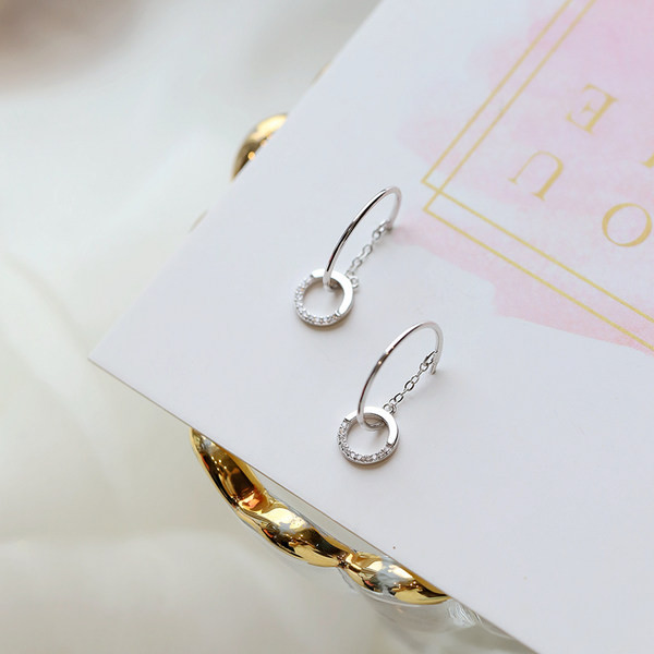 Ženske naušnice prstenje sa ukrasnim kamenčićima