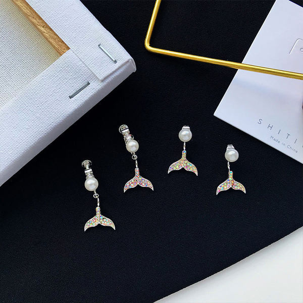 Ženske naušnice sa ribljim repom dva modela u zlatnoj boji