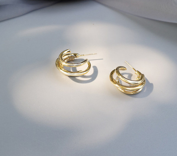 Cercei rotunzi dama - culoare aurie