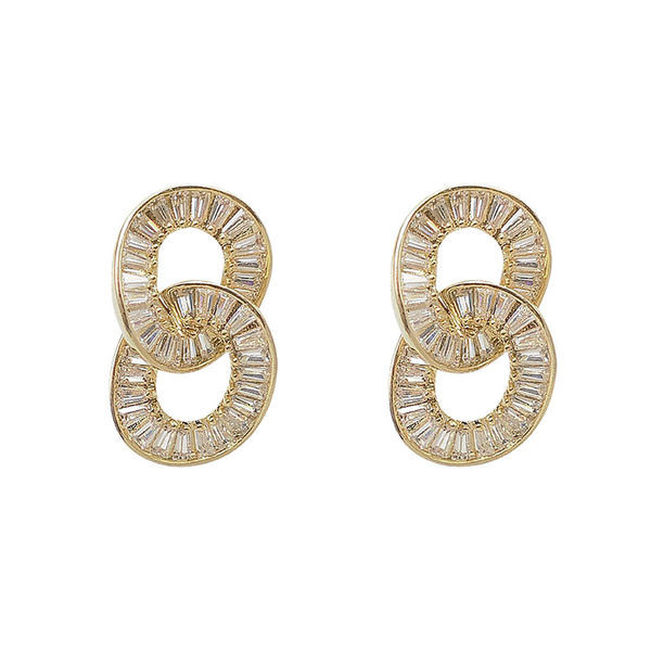 Model nou de cercei eleganti de dama in culoarea aurie