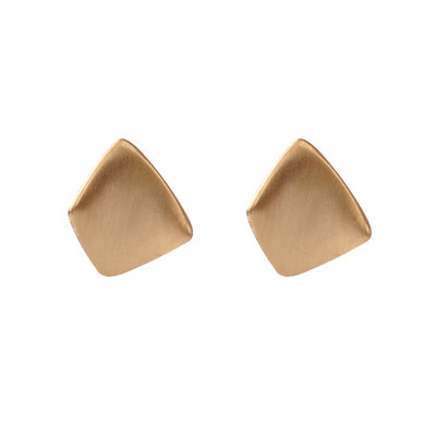 Нов модел дамски обеци с нестандартна форма 