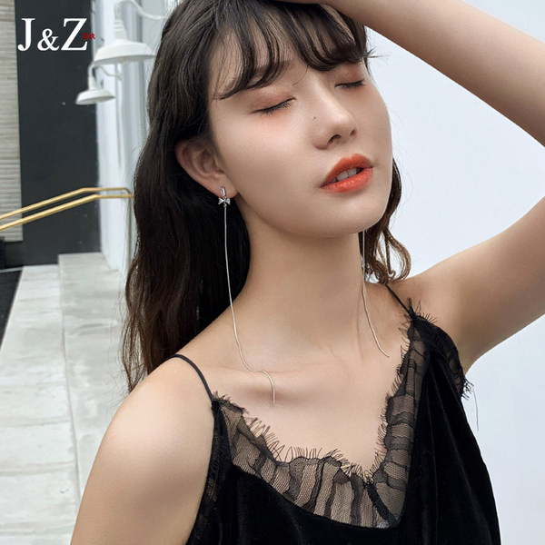 Модерни дамски висящи обеци  в сребрист цвят