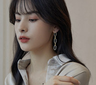 Висящи дамски обеци с камъни - златист цвят