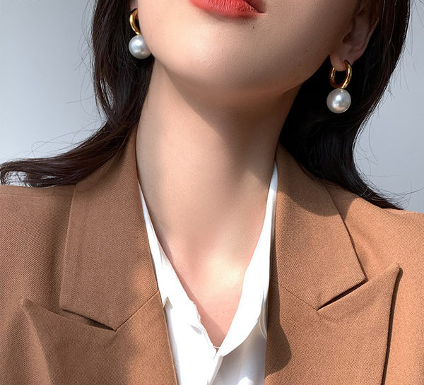 Cercei inel de dama cu perla