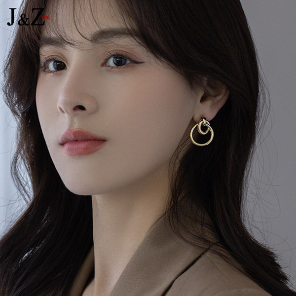 Дамски обеци с халки - златист цвят