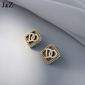 Дамски обеци с  камъни - златист цвят