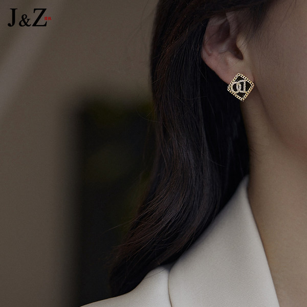 Дамски обеци с  камъни - златист цвят