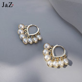 Ženske naušnice sa bisernim ukrasom - zlatne boje