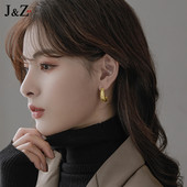 Novi model ženskih zlatnih naušnica - retro stil