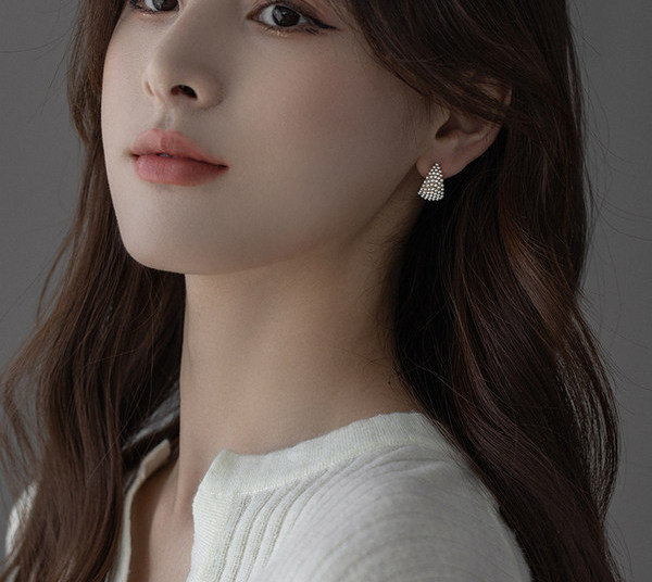 Mini ženske biserne naušnice zlatne boje