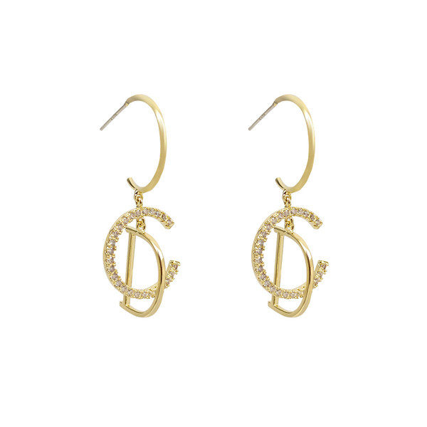 Дамски обеци с висулка букви и декоративни камъни