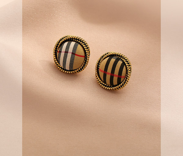 Дамски ретро обеци в златист цвят