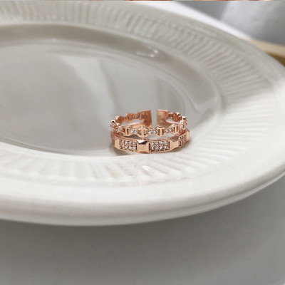 Дамски пръстен в сребрист или златист цвят - няколко модела