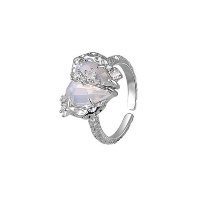 Γυναικείο ατσάλινο δαχτυλίδι σε σχήμα καρδιάς και πέτρες