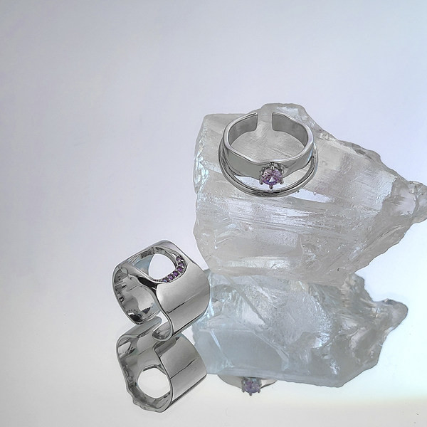 Γυναικείο δαχτυλίδι σε ασημί χρώμα - δύο μοντέλα