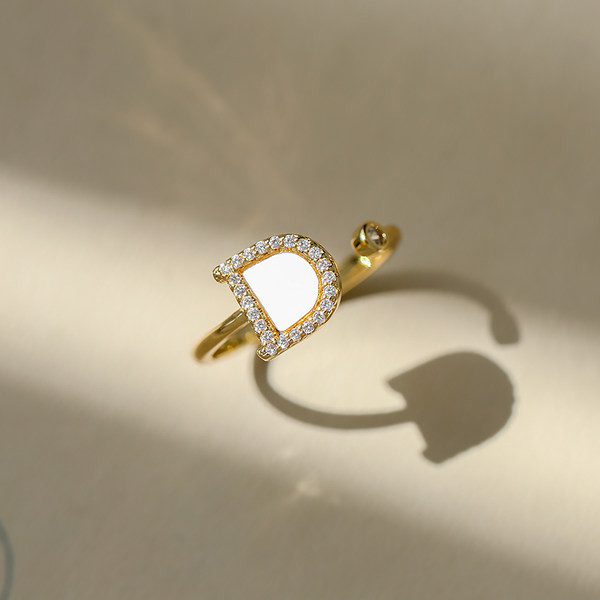 Μοντέρνο δαχτυλίδι με πέτρες-χρυσό χρώμα