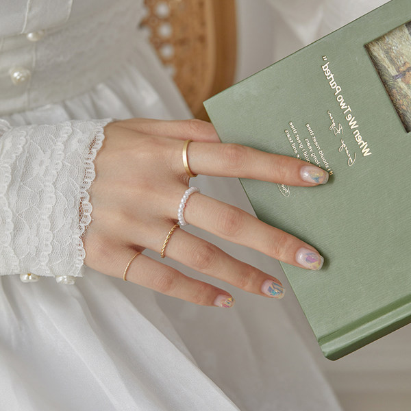 Žensko prstenje 4 komada u setu