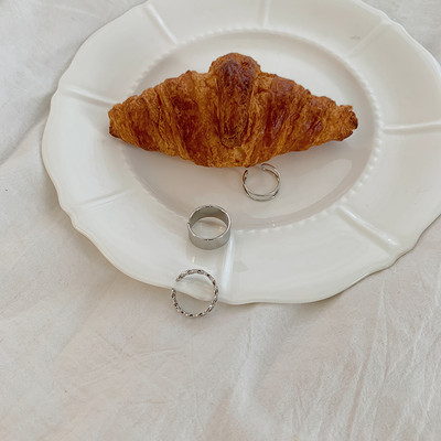 Μακριά γυναικεία σκουλαρίκια με μενταγιόν καρδιά