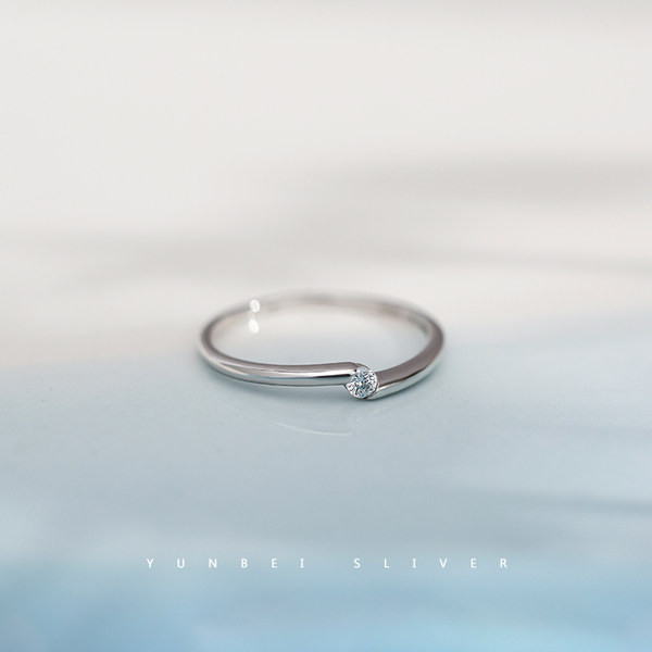 Κρεμαστά γυναικεία σκουλαρίκια με πέρλες διακόσμηση