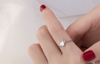 Γυναικεία σκουλαρίκια σε χρυσό χρώμα και πέτρες - κρεμαστά