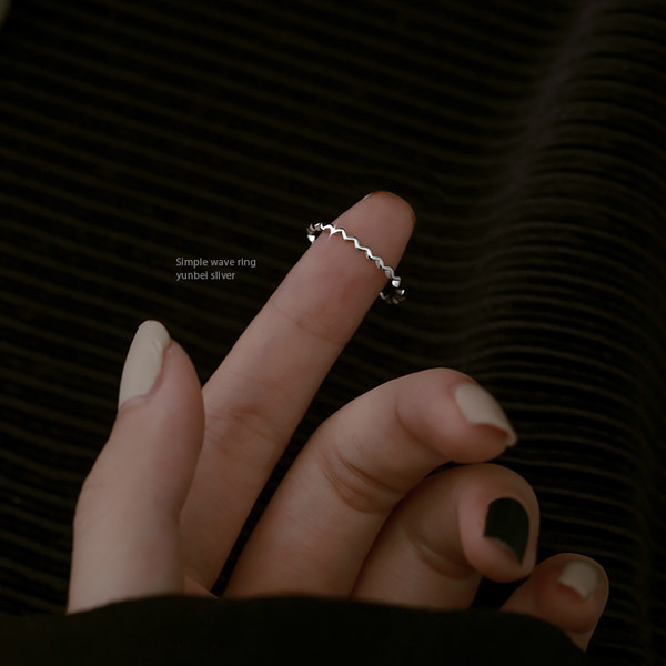 Γυναικείο μοντέρνο σετ δαχτυλιδιών τριών τεμαχίων - ασημί και χρυσό χρώμα