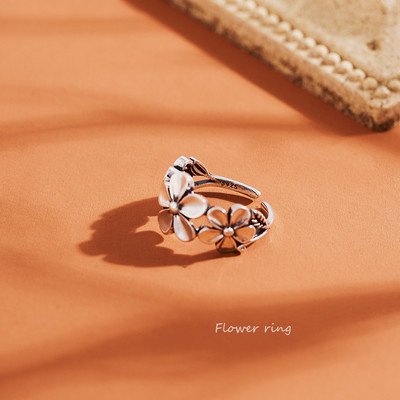 Γυναικείο δαχτυλίδι - πολλά μοντέλα