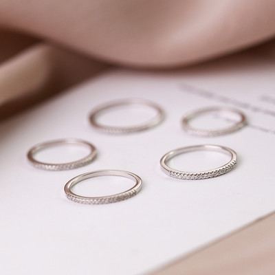 Γυναικείο δαχτυλίδι σε ασημί χρώμα - δύο μοντέλα