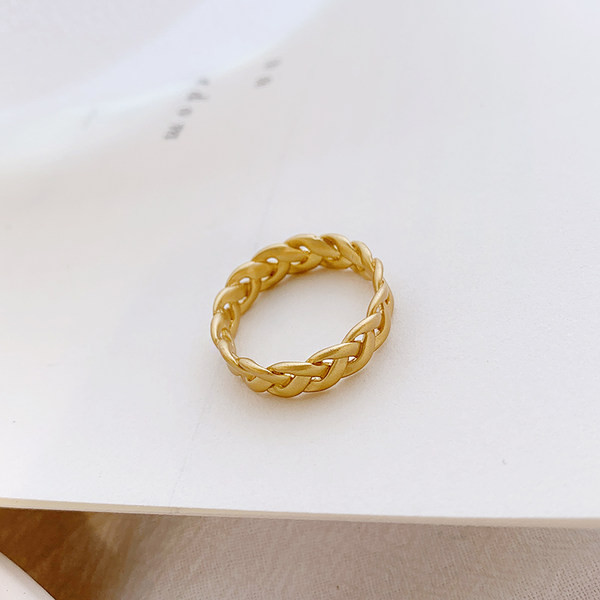 Γυναικείο δαχτυλίδι δύο μοντέλα σε χρυσό χρώμα