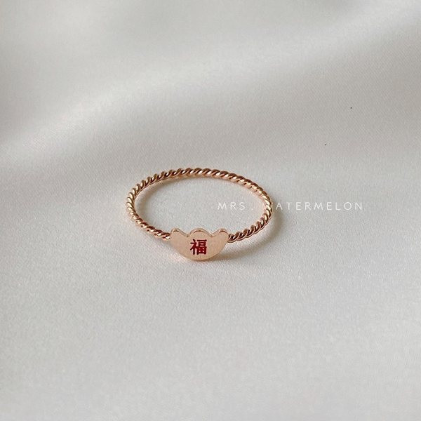 Inel de dama model nou de culoare aurie din otel