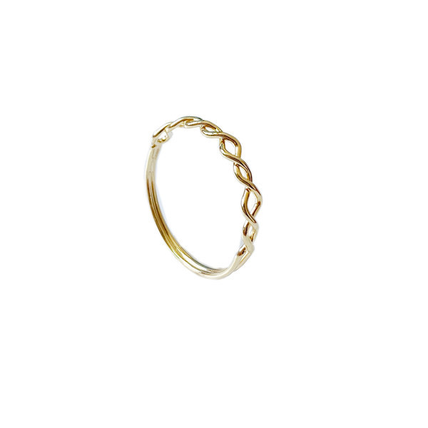 Γυναικείο ατσάλινο δαχτυλίδι σε χρυσό χρώμα