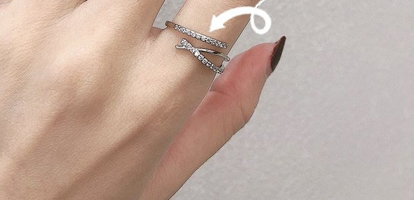 Ženski prsten s kamenčićima