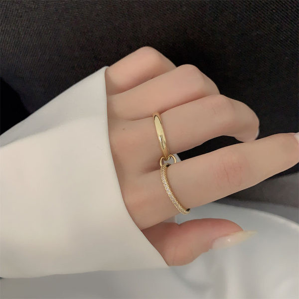 Elegantan ženski set prstenja iz dva dijela