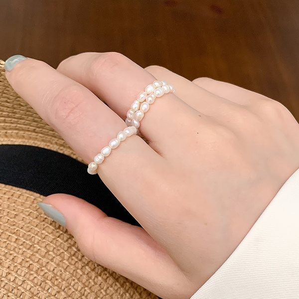 Ženski prsten s biserima - novi model