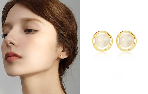 Стилни дамски кръгли обеци с декоративна перла