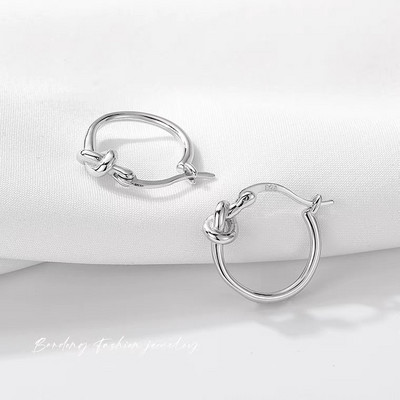 Дамски ежедневни обици изчистен модел в сребрист цвят